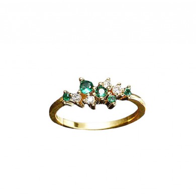 Anel Dourado com Zircônias Verdes
