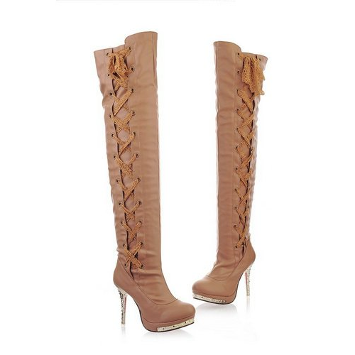 bota caramelo salto alto