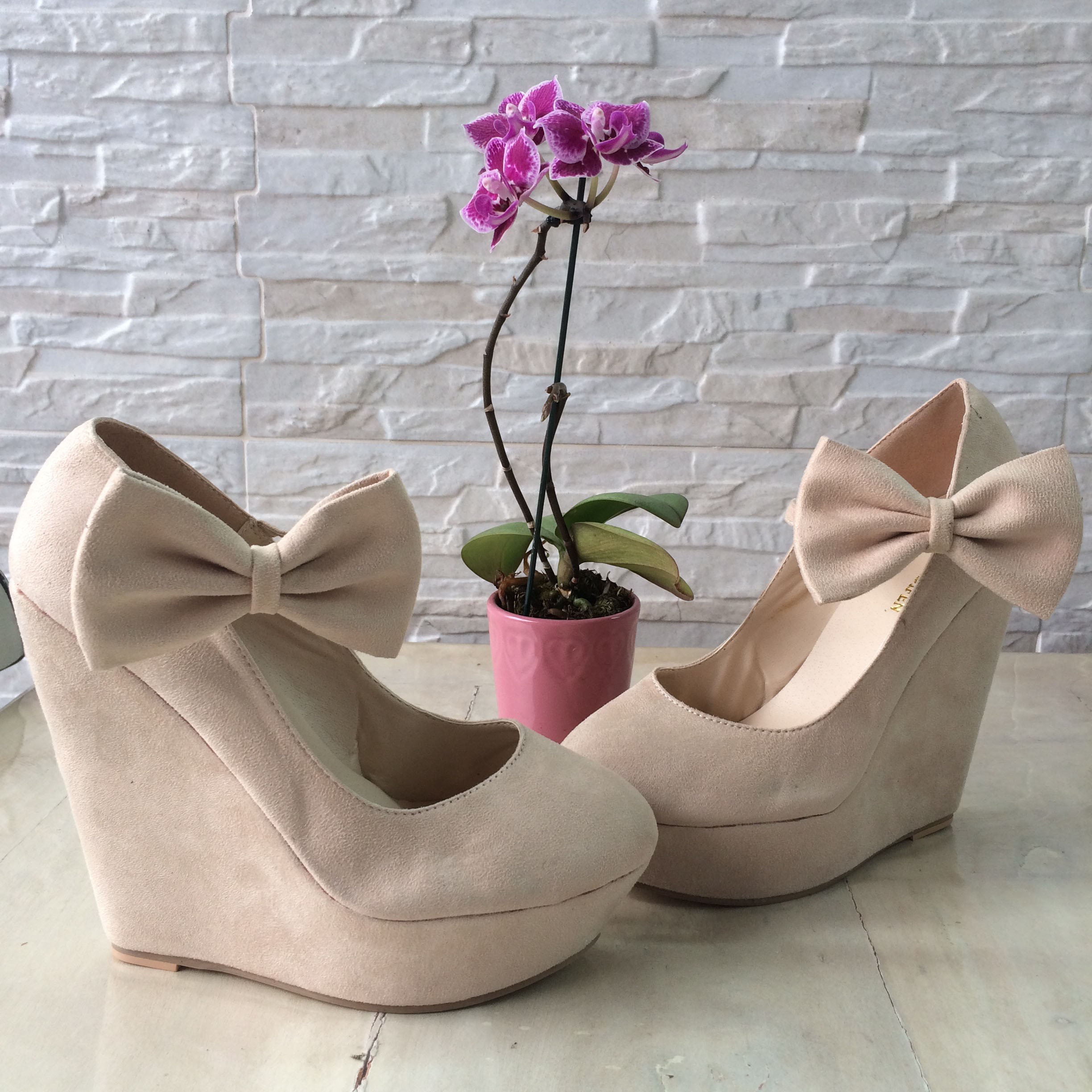 Scarpin plataforma anabela top