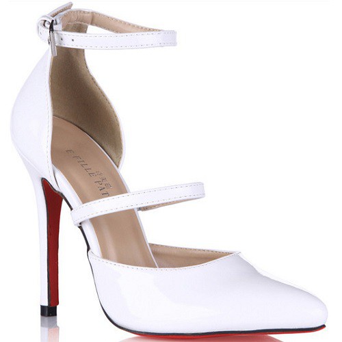 Scarpin branco com shop tornozeleira