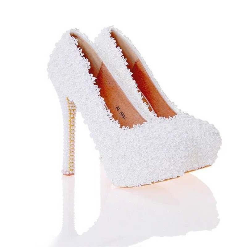 Scarpin store com renda