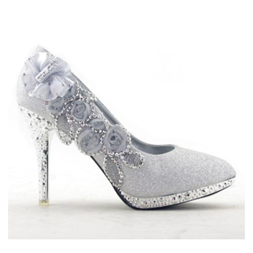 Scarpin brilhante sale prata