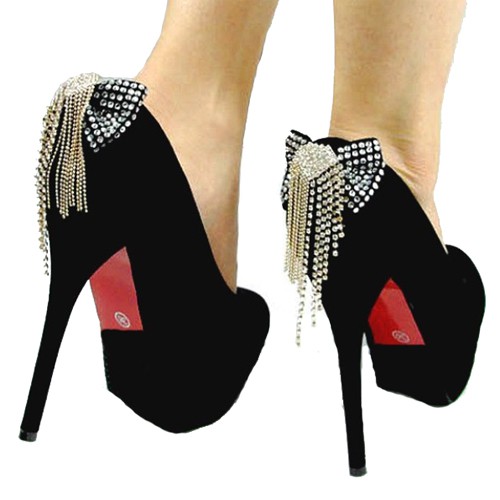 Scarpin preto com best sale pedras