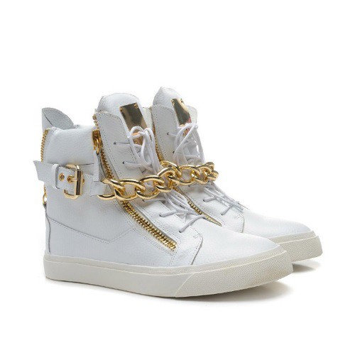 Tenis branco hotsell com corrente dourada