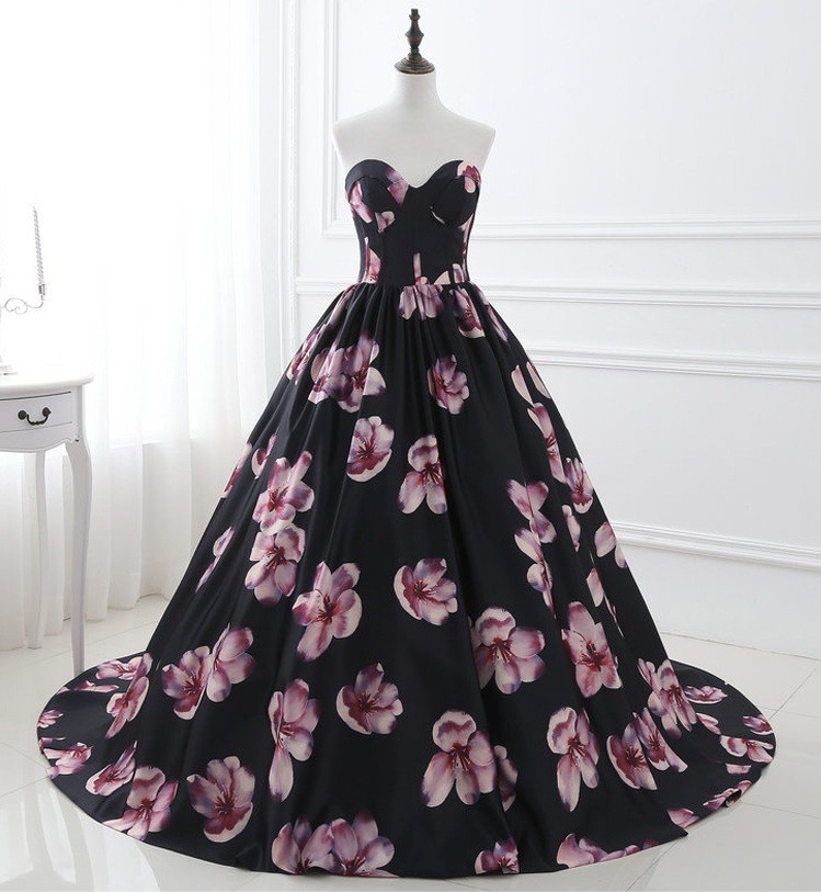 Vestido preto hot sale florido