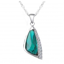 Colar com Cristal Verde